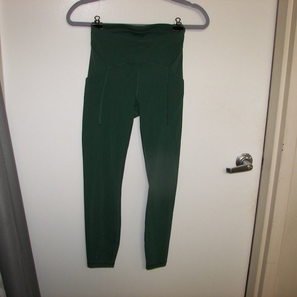 Lululemon Align women's  green leggings size 4 two pockets